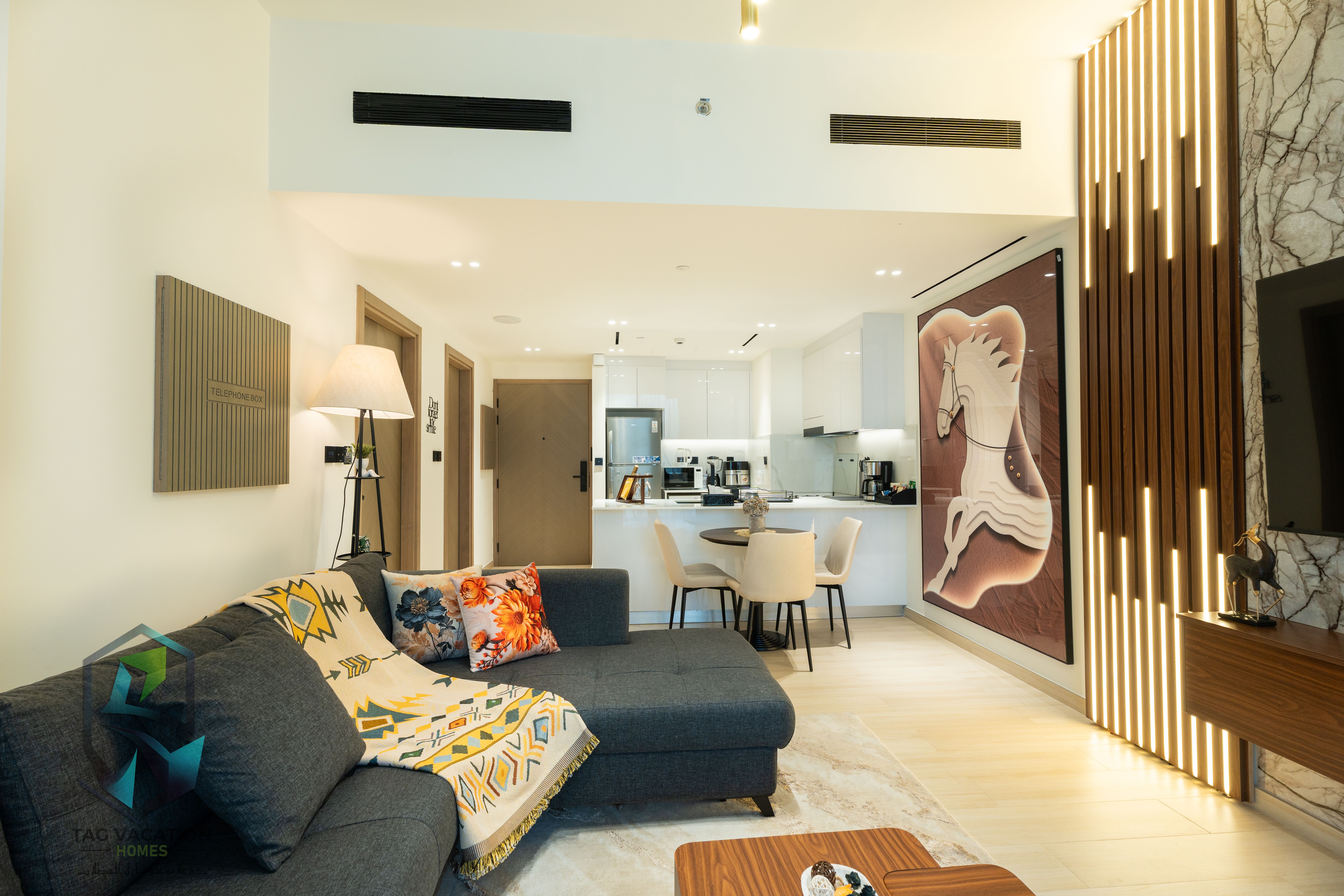 Chic Comfort. Stylish One-Bedroom - All bills included.