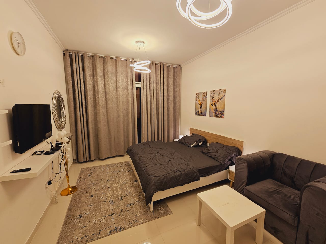 Modern Design Studio || Fully Furnished || Prime Location || Carson Tower A