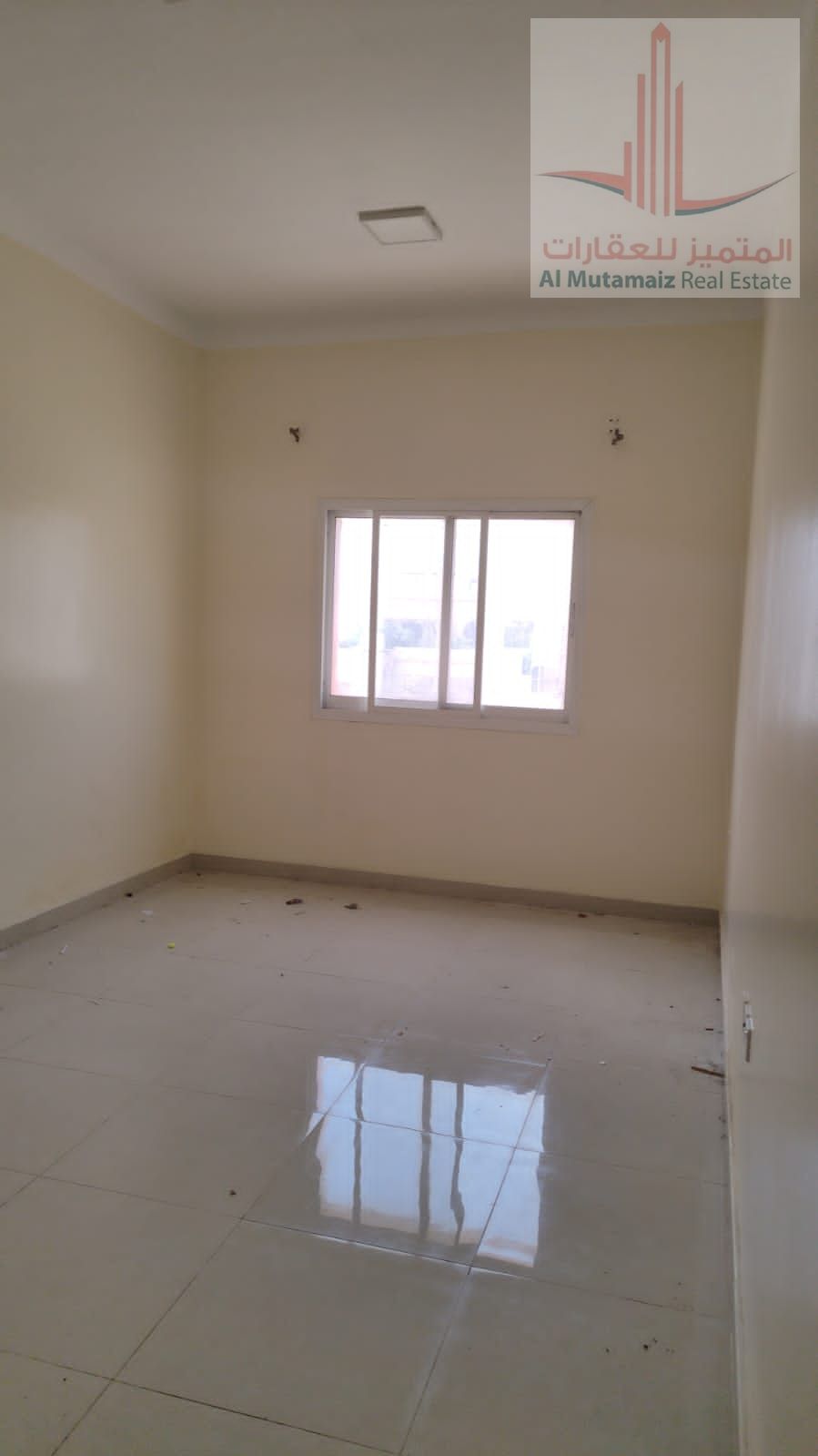 New building for sale with excellent income of 10%, area of 8000 square feet, super deluxe finishing