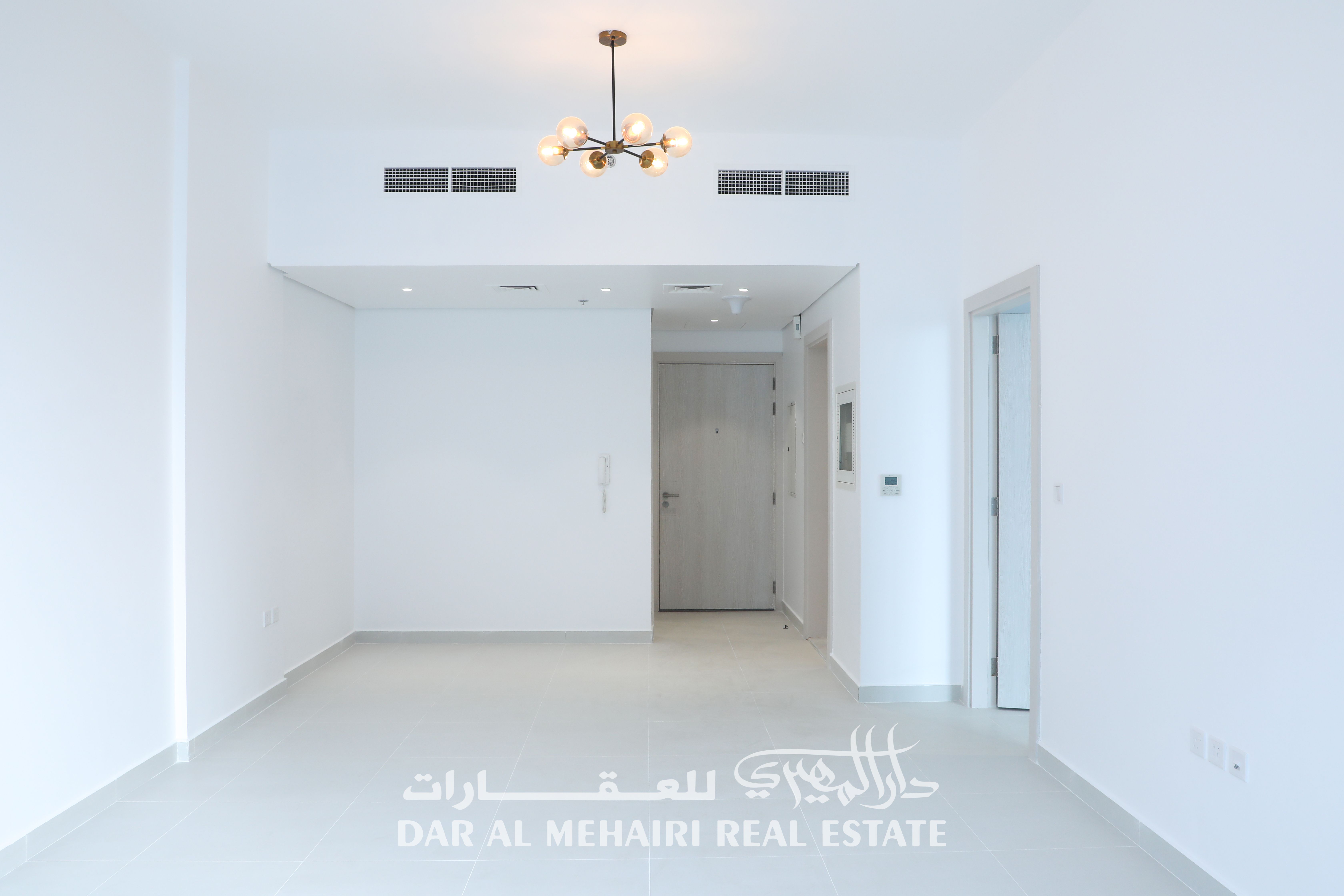 LAVISH 1BR APARTMENT IN AZURITE TOWER | GYM GARDEN POOL | PRIME LOCATION!