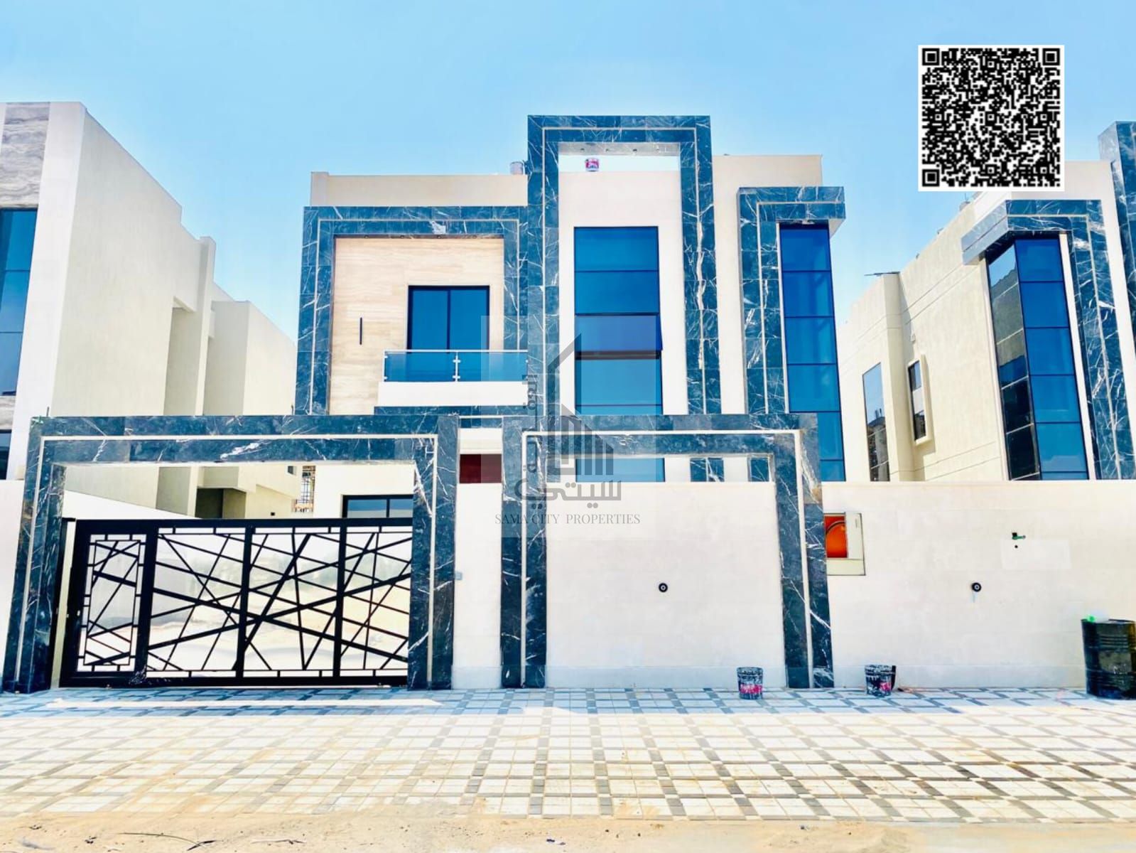 Luxury villa with modern design in a strategic location, including registration fees