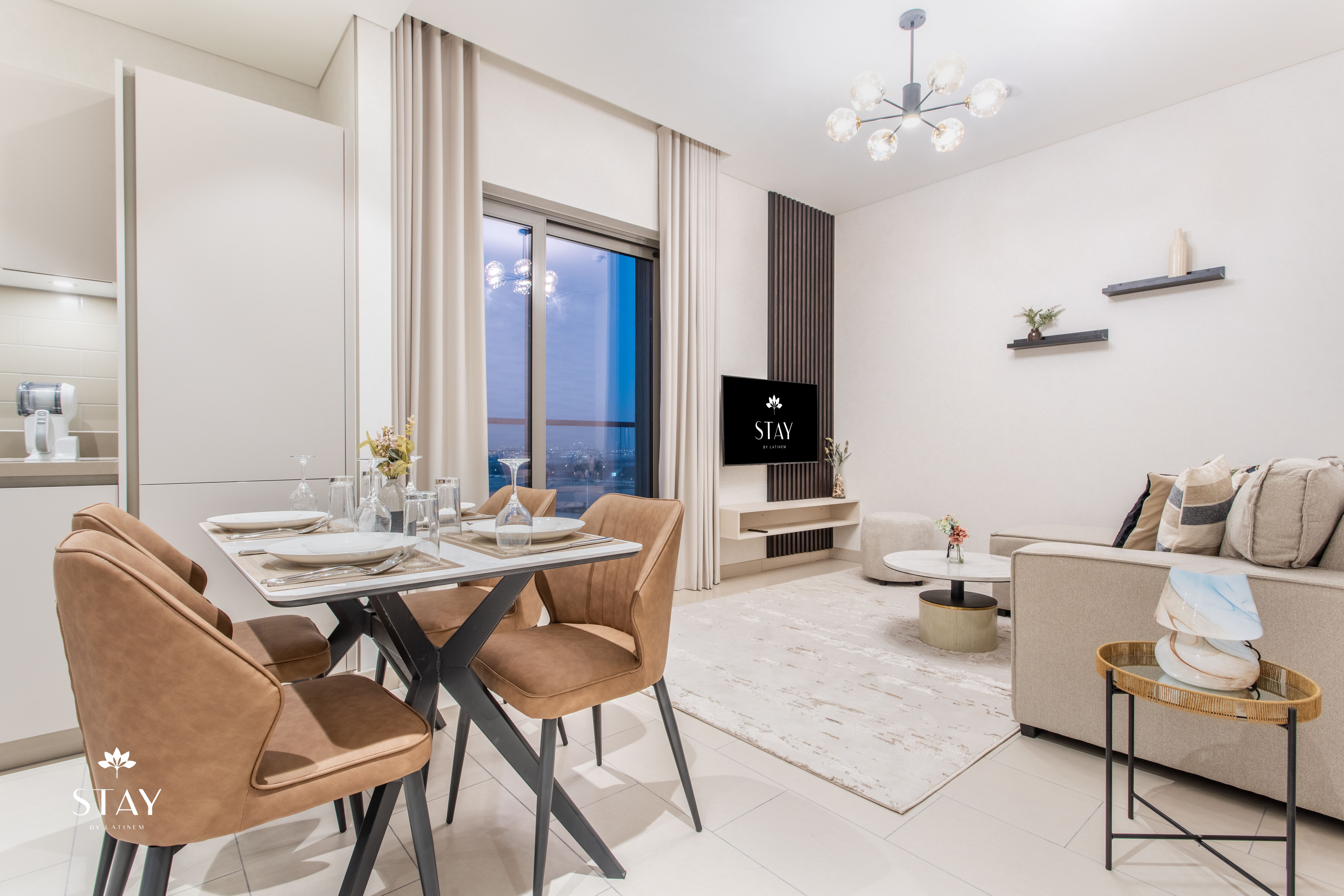 STAY BY LATINEM Luxury 1BR Holiday Home Near Burj Khalifa