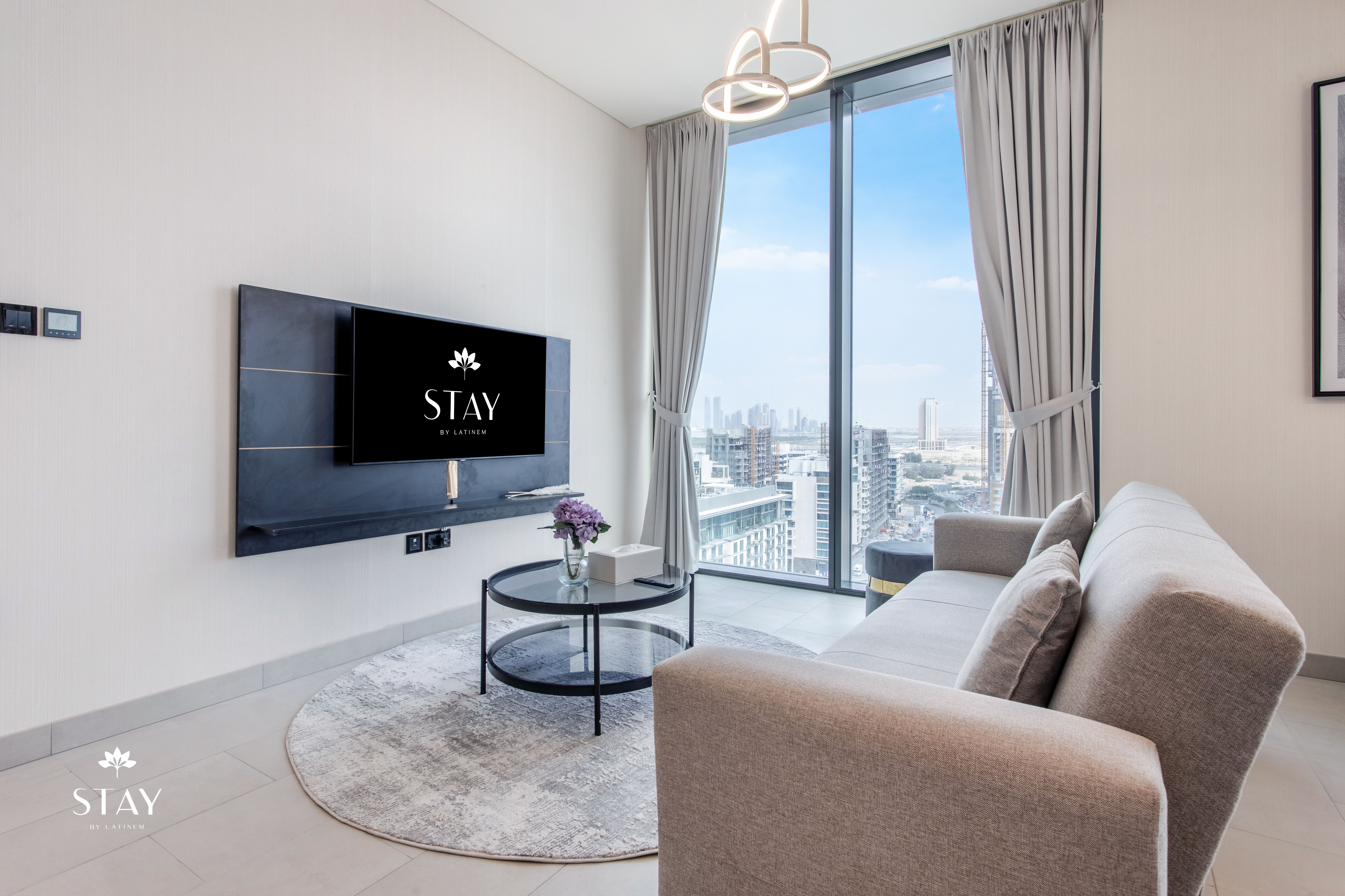 STAY BY LATINEM Luxury 2BR Holiday Home Near Burj Khalifa