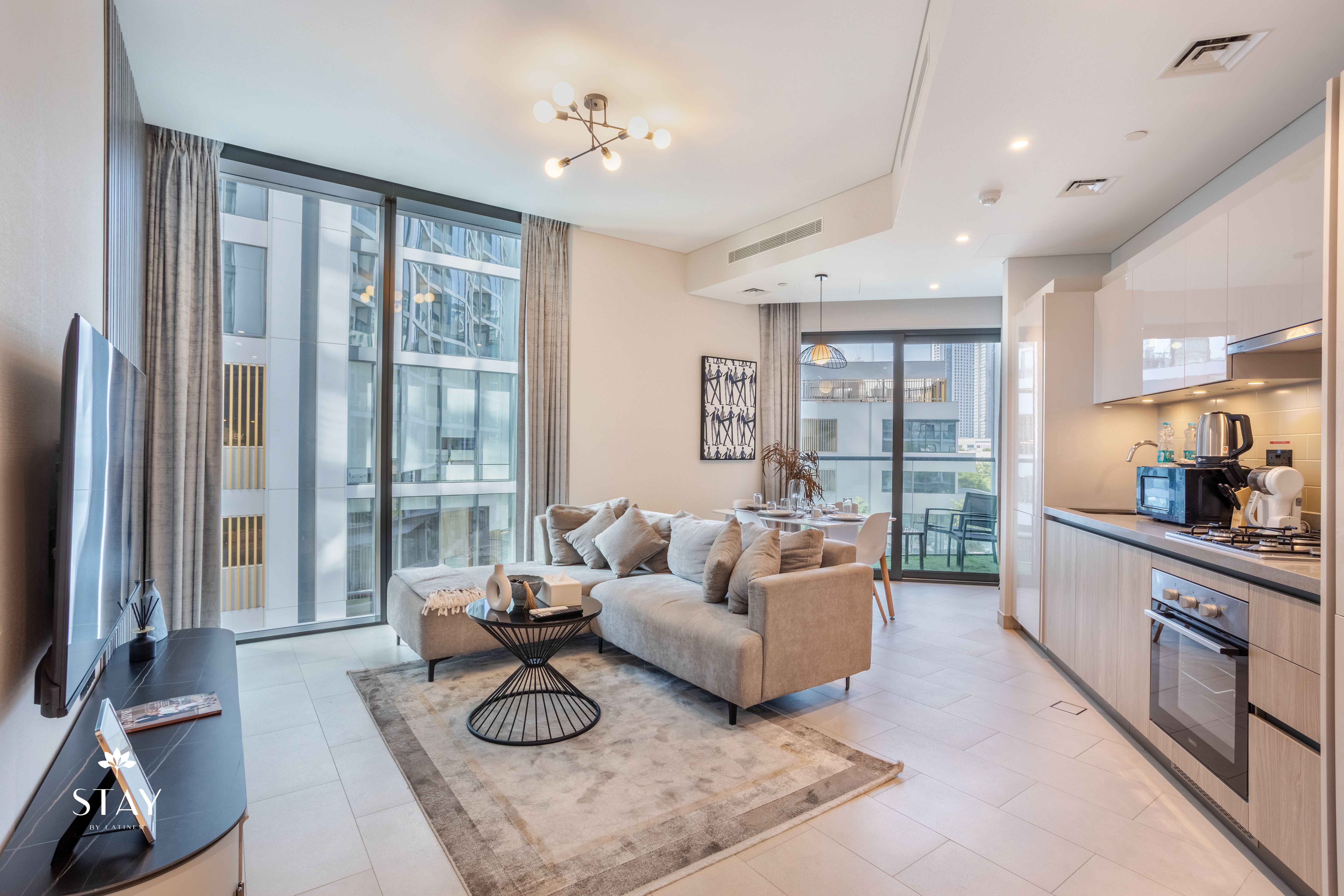 STAY BY LATINEM Luxury 2.5 BR I Fully Furnished I Near Burj Khalifa