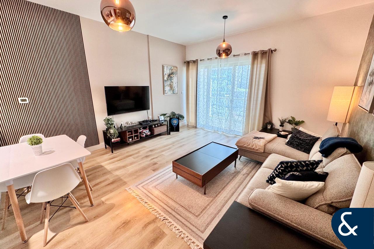 apartment card