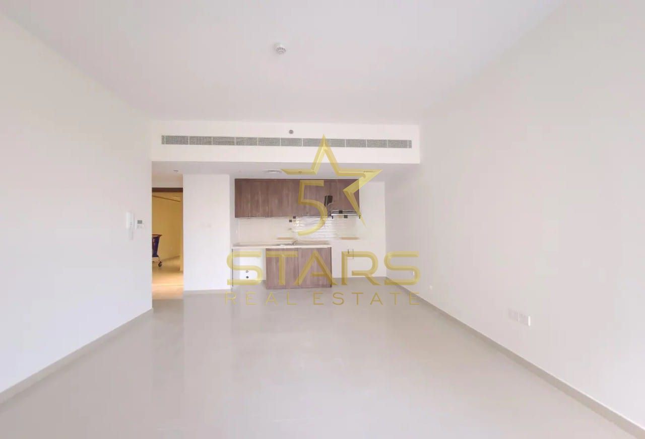 Spacious 1BHK | Luxurious Apartment | Prime Offer