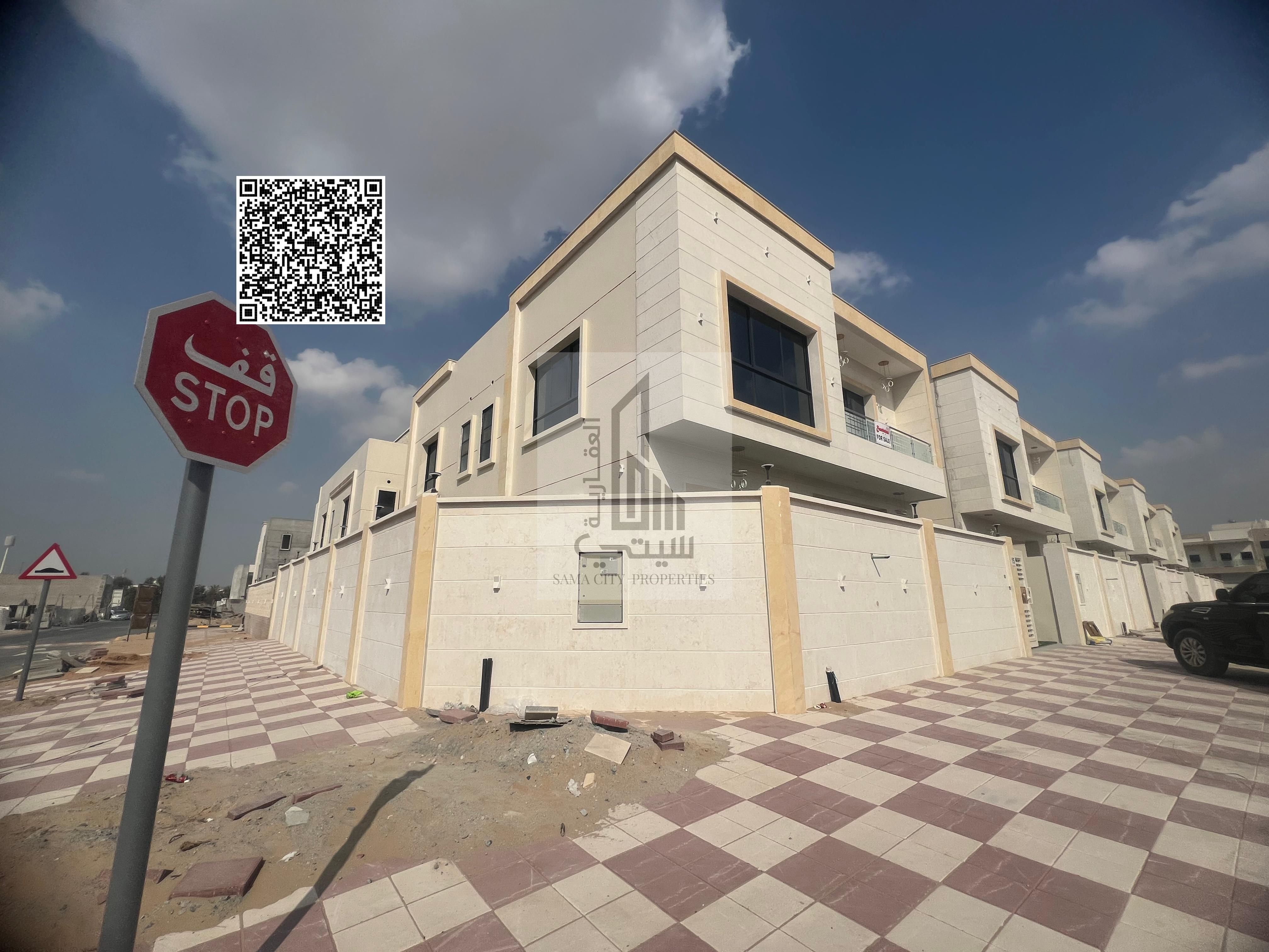 Personally finished villa on Sheikh Mohammed bin Zayed Road