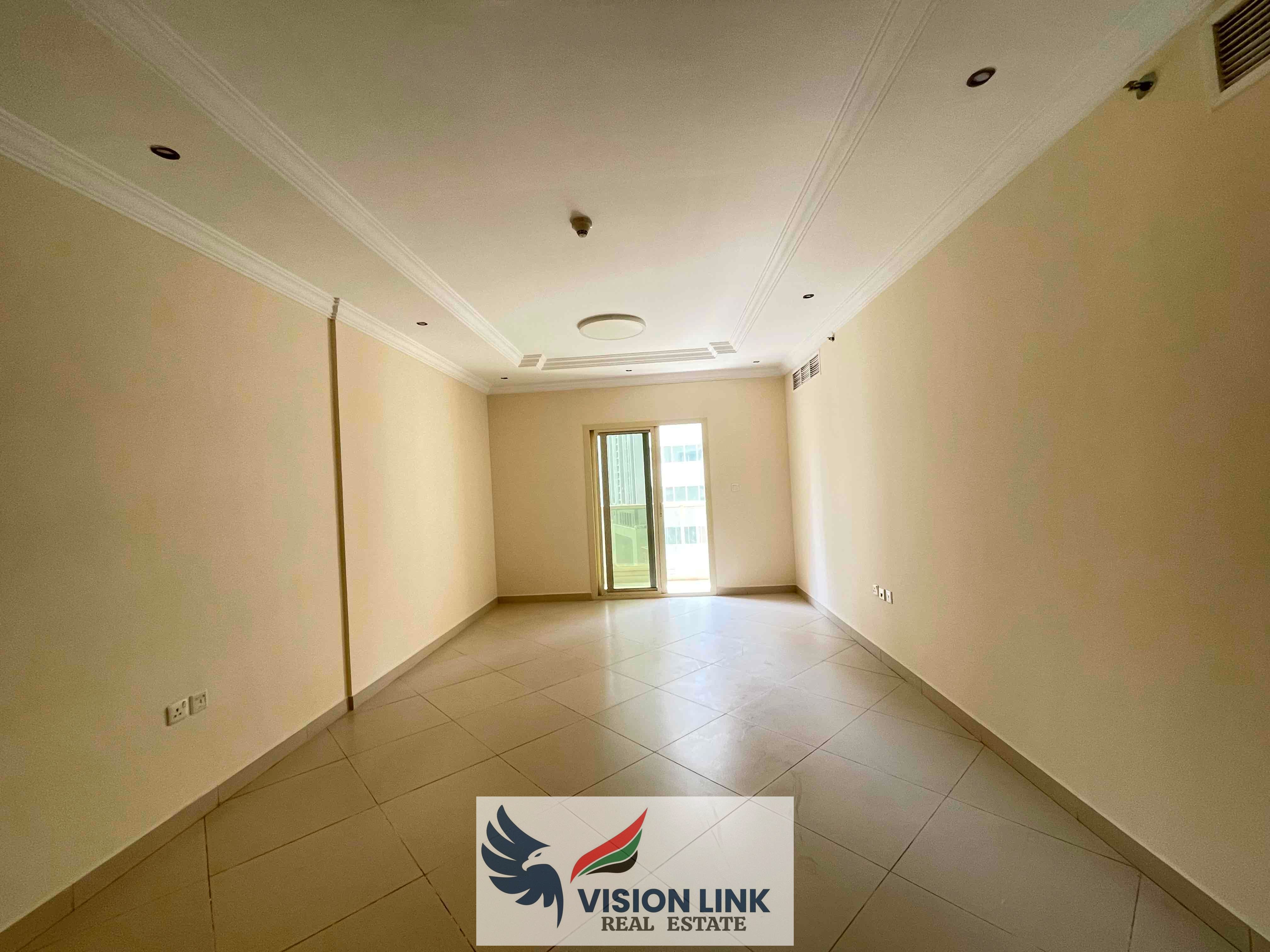 Huge 2bhk with balcony with parking free on prime location