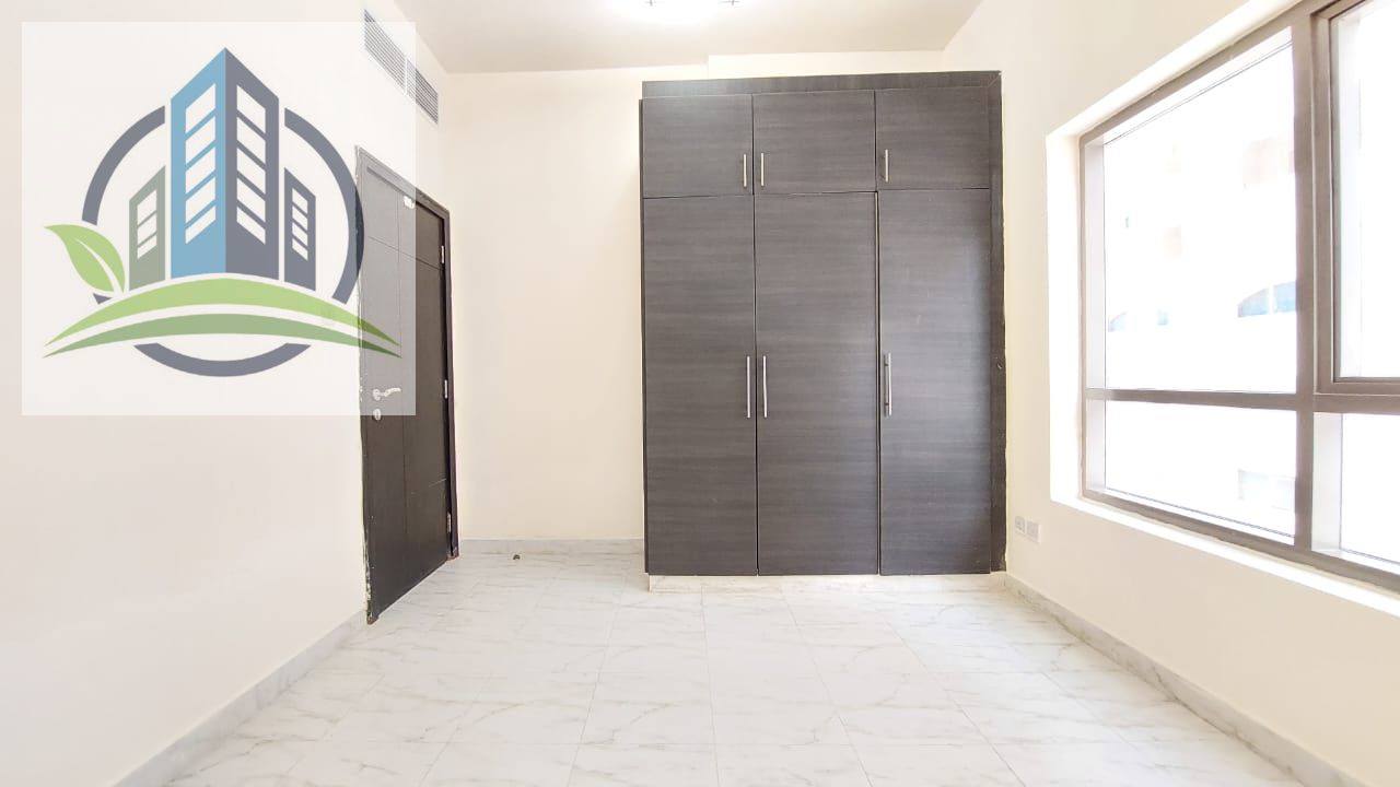 Spacious 2bhk with Pool, Gym, Wardrobe, Parking Free Close to NMC Hospital