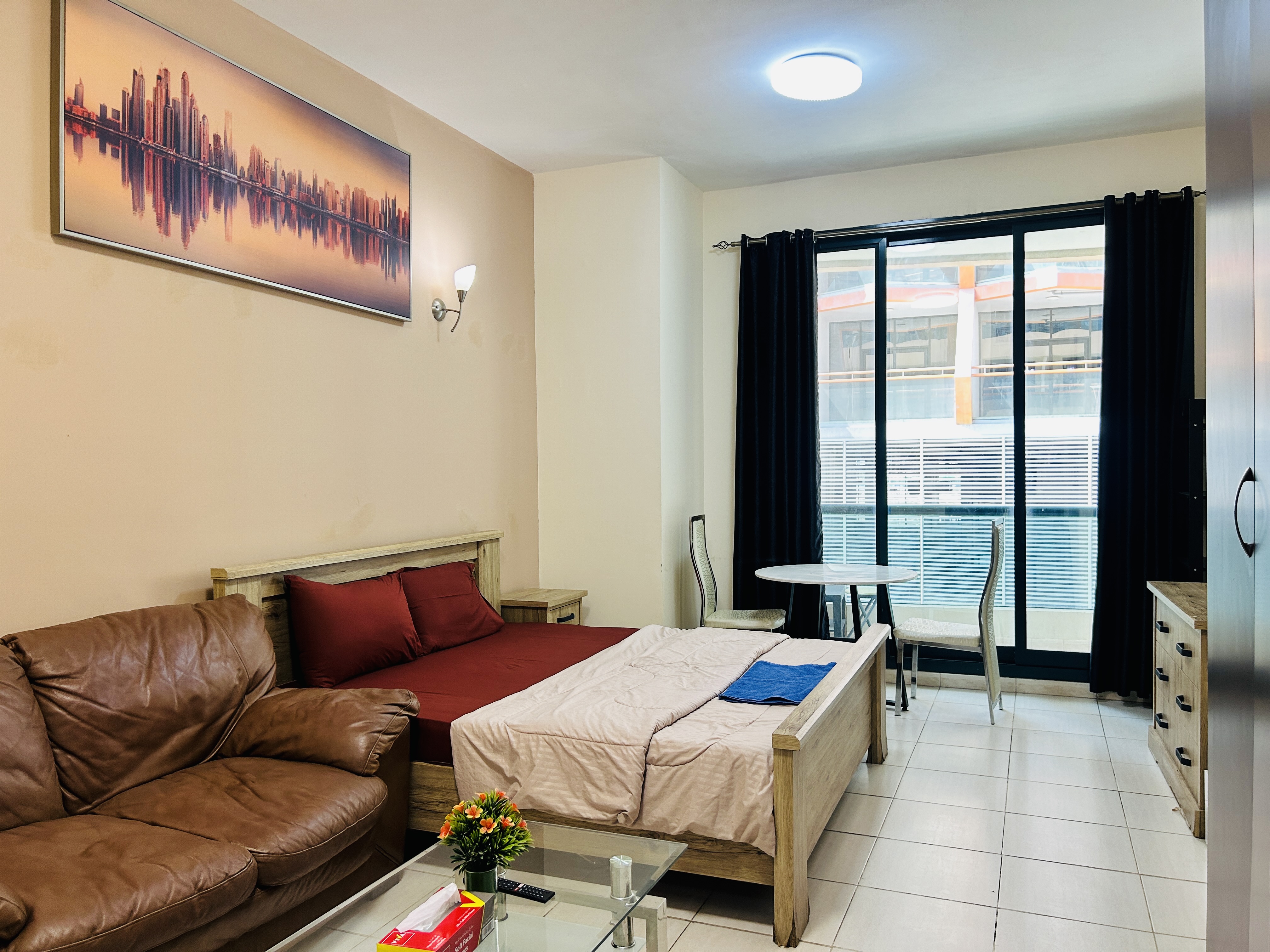 INCLUDED BILLS | Gym & Pool | Prime Location