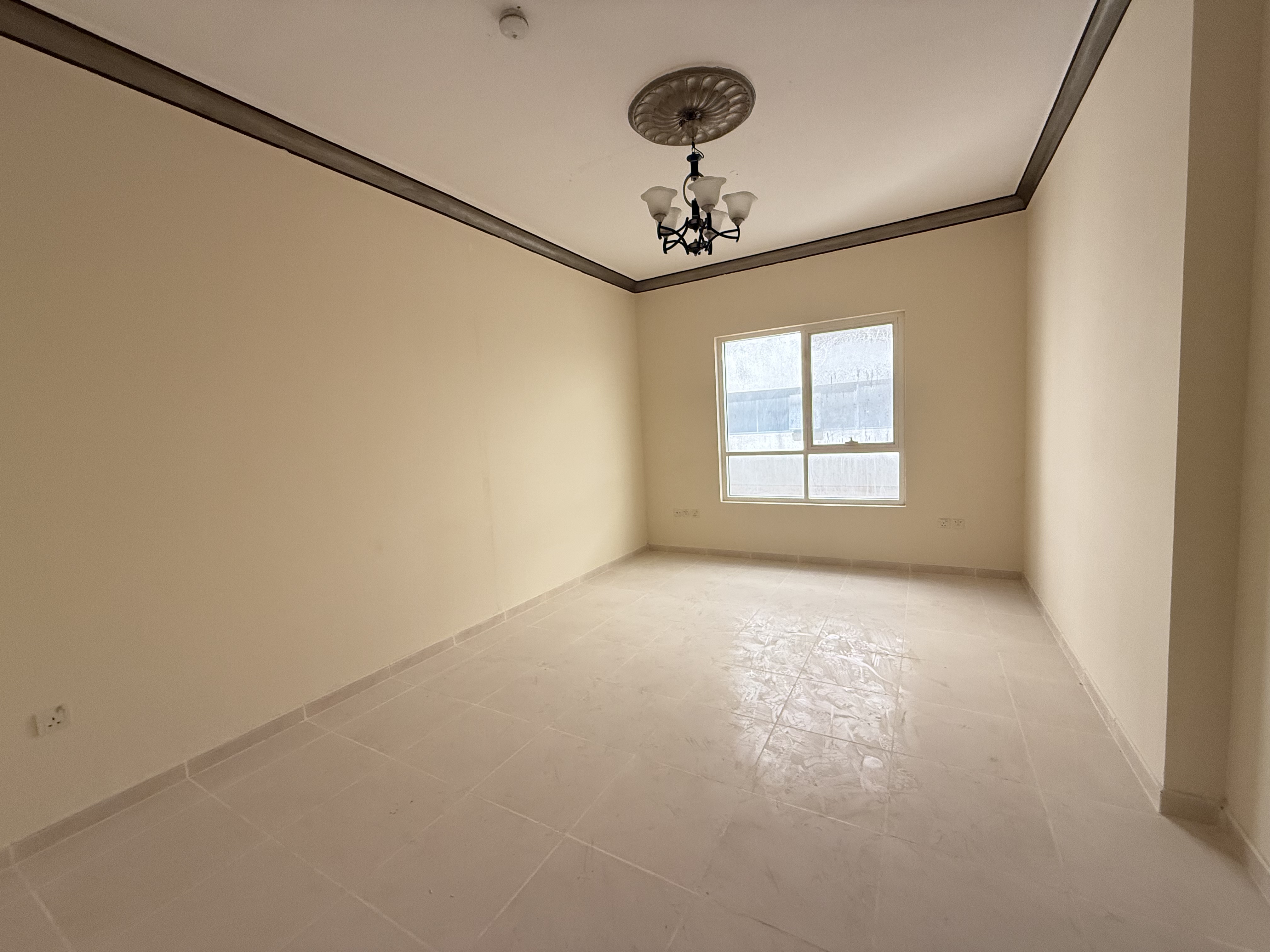 2bhk 2full washroom near Madina market Muwaileh