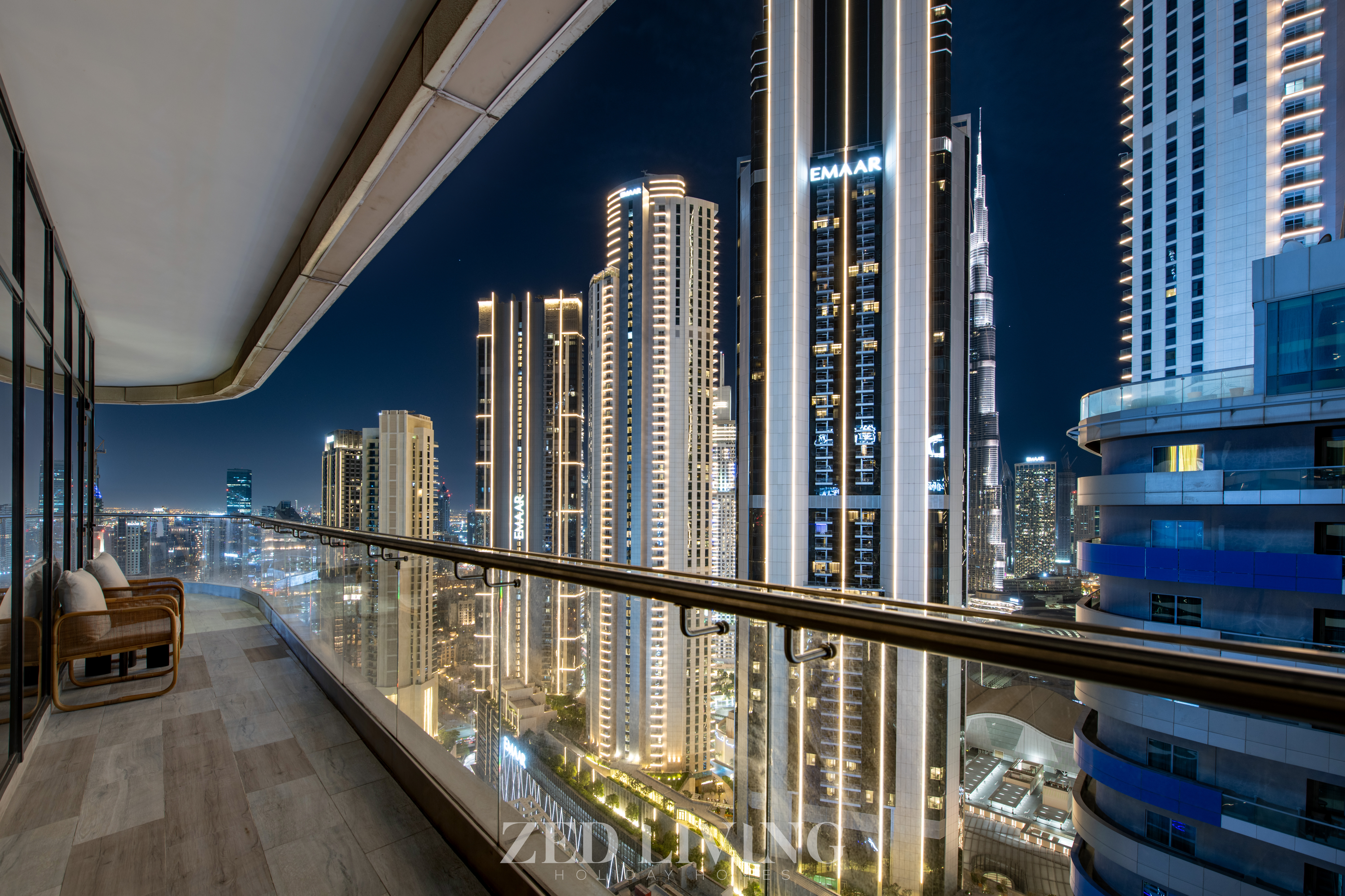 Downtown Dubai | Walk to Dubai Mall + Burj Views
