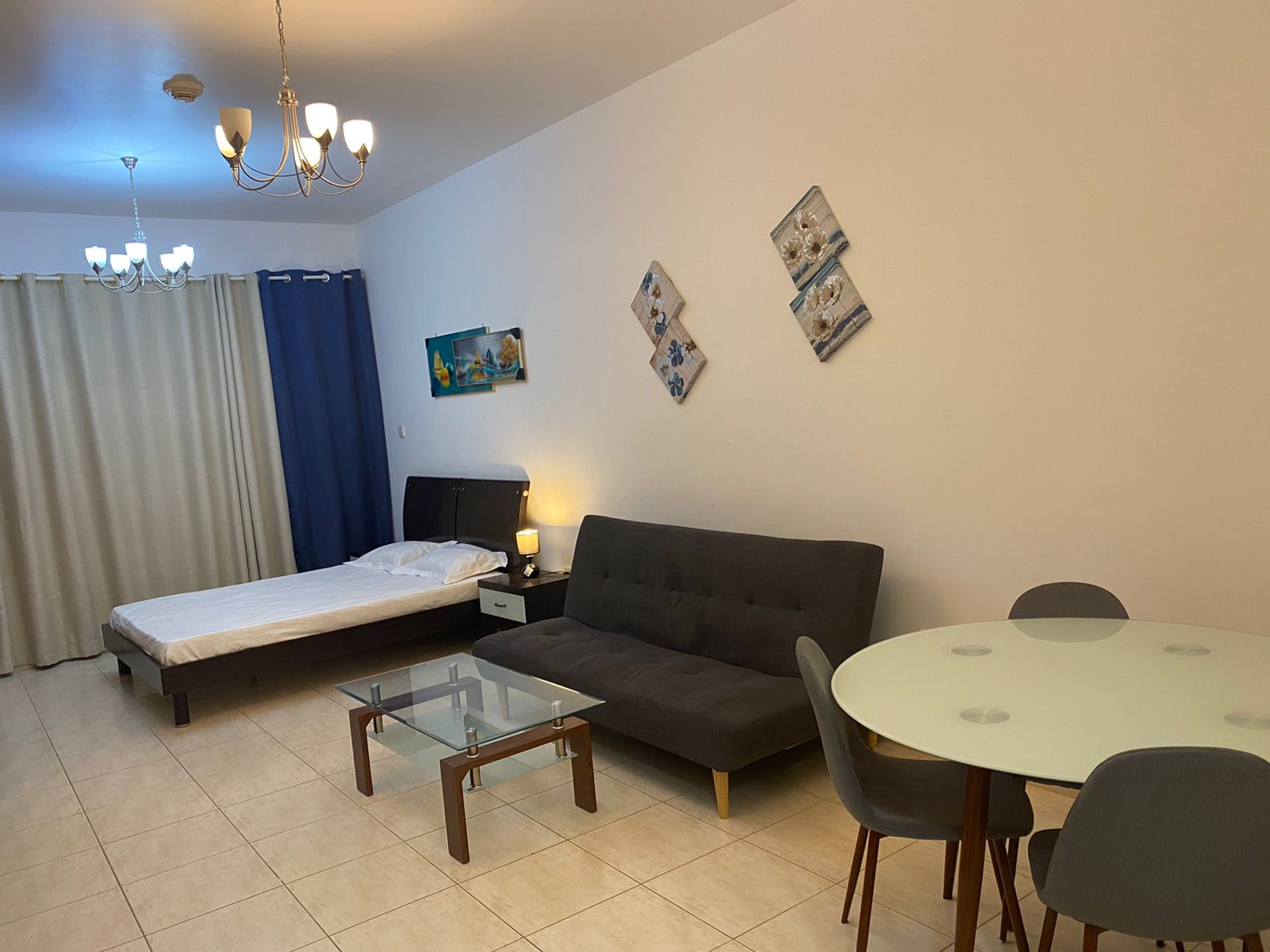 apartment card