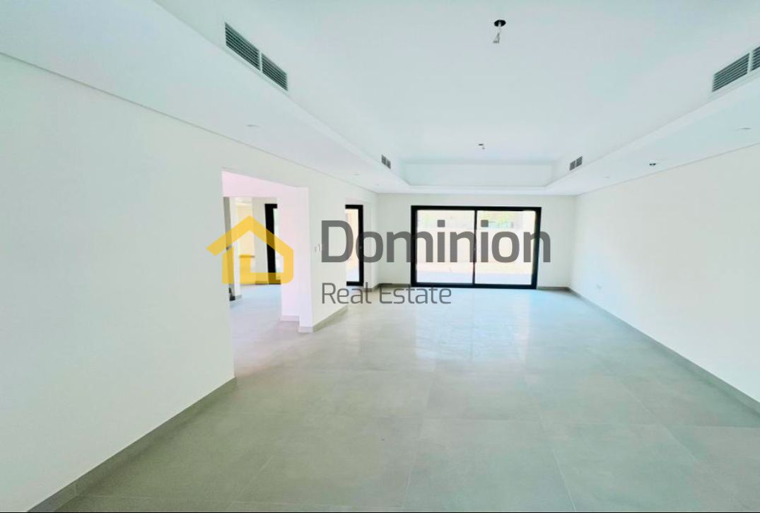 Modern 4 BHK Townhouse in Sustainable City – A Green Sanctuary