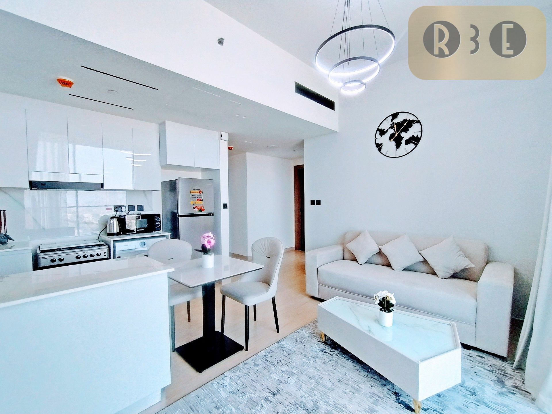 Panoramic Marina Skyline | Prime High-Floor