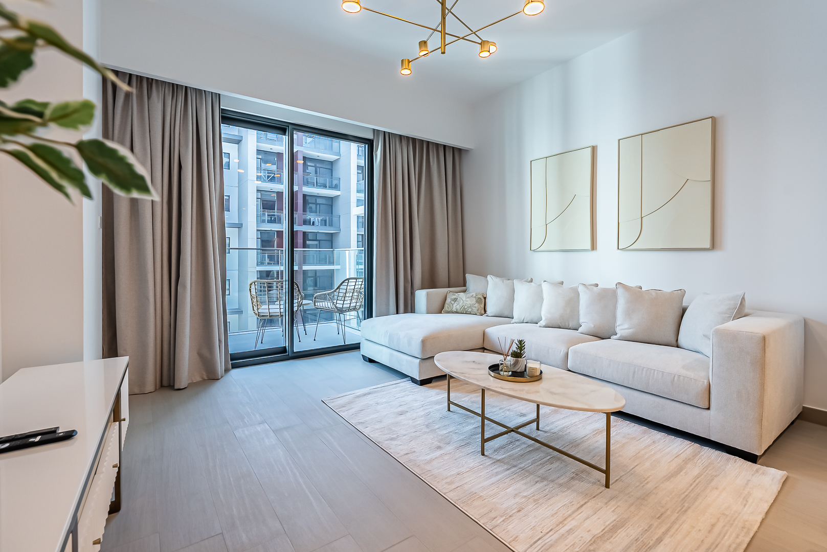 Luxurious 1BDR apartment in MBR City