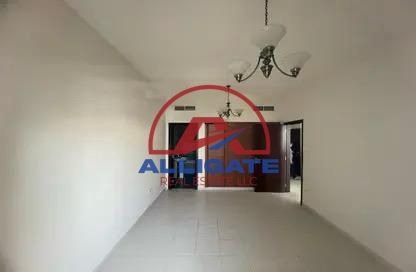 apartment card