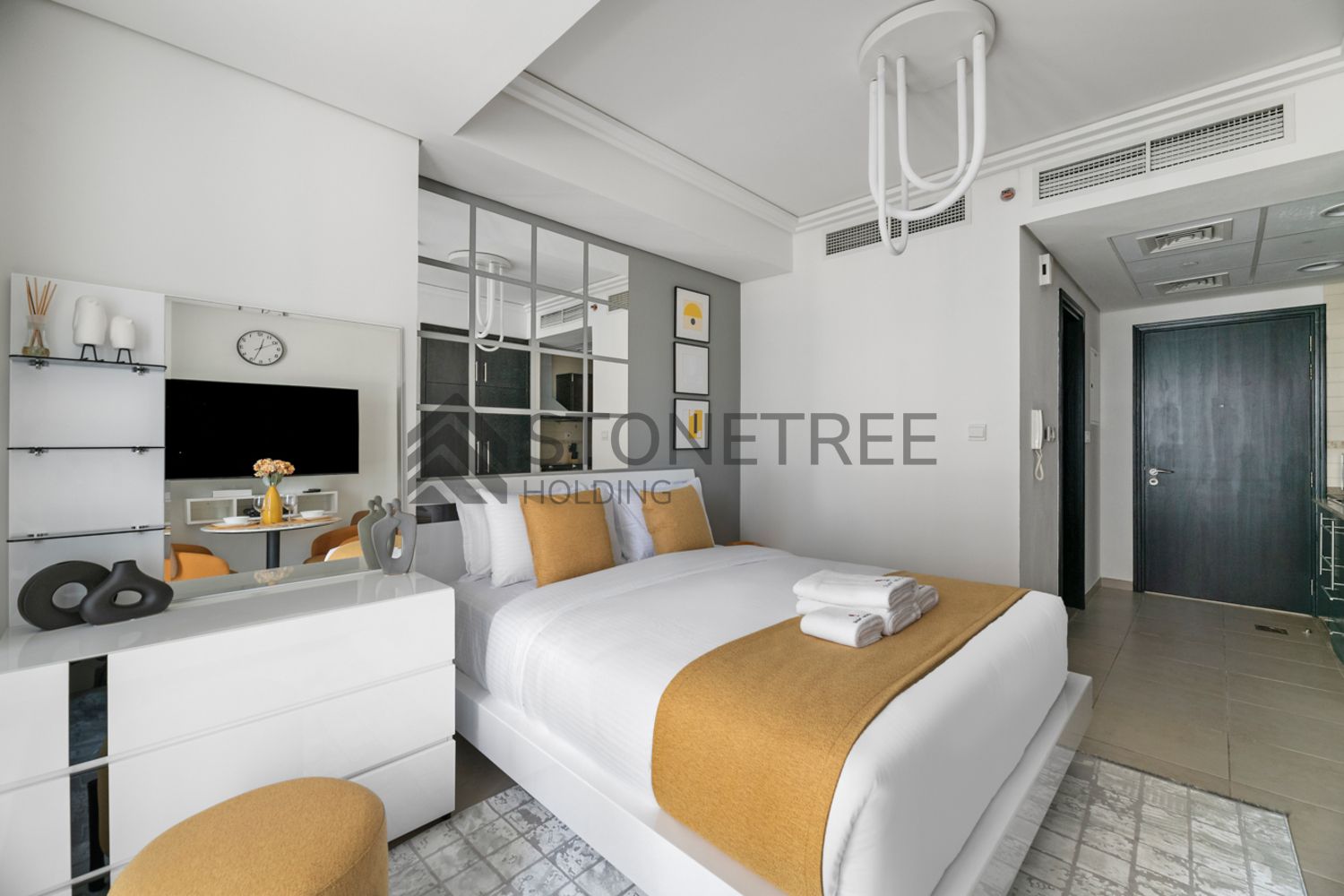 12 CHEQUES | Cozy Studio | Prime Location
