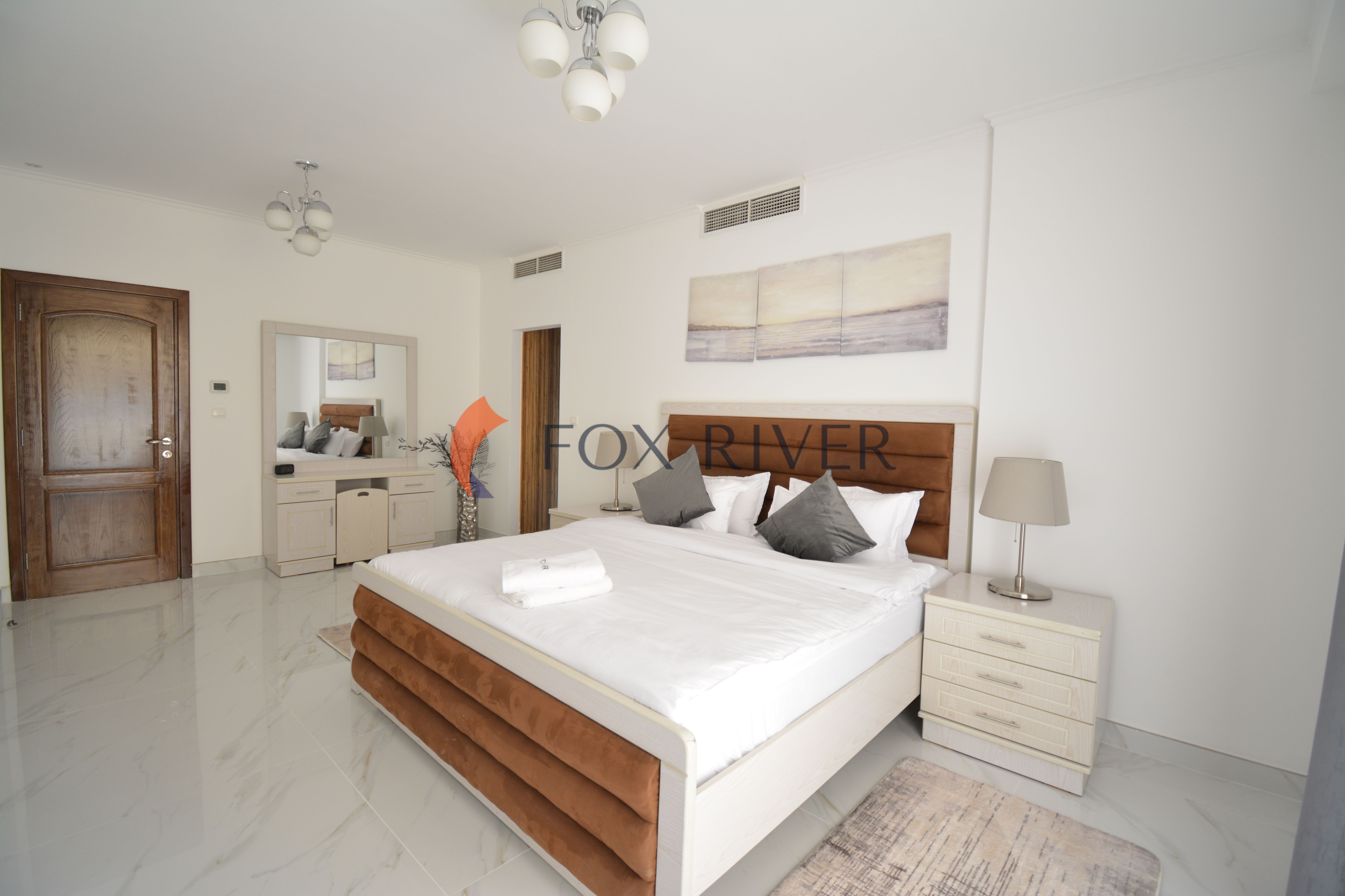 apartment card