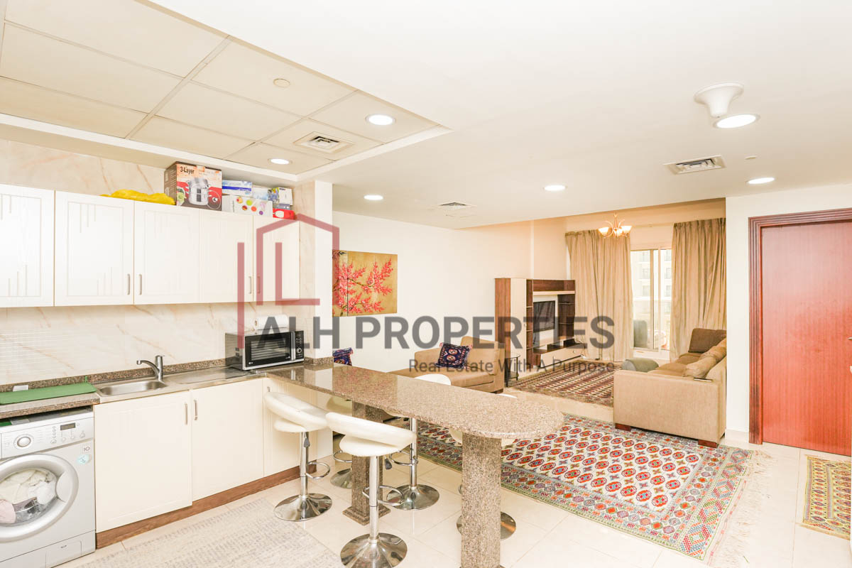 apartment card