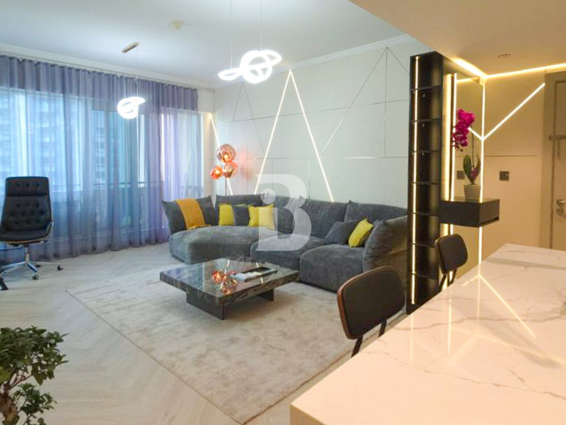 apartment card