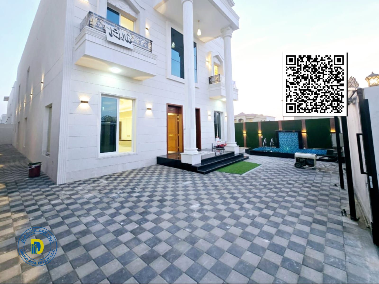 Luxury villa for sale in Al Rawda 1, Ajman, very distinguished location, 6 rooms, swimming pool and roof, freehold for all nationalities