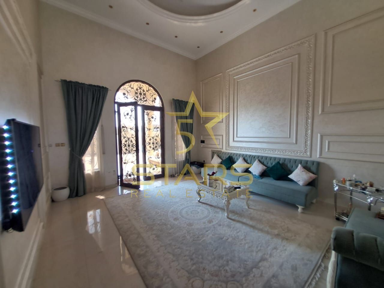 huge Villa For Sale In Al Rahmaniya