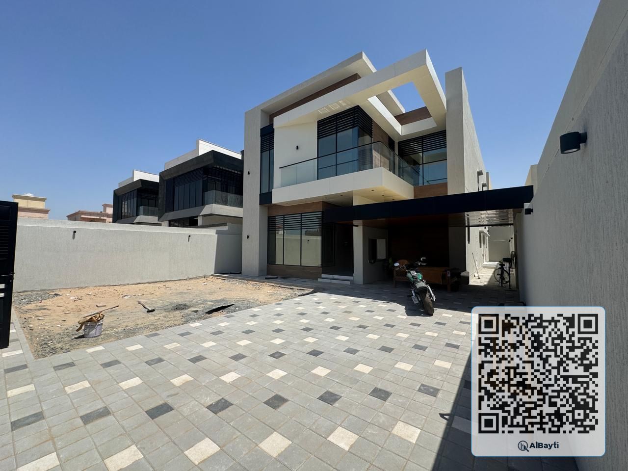 A villa with air conditioning electricity, and water one of the most luxurious villas in Ajman with super deluxe finishes and private construction.