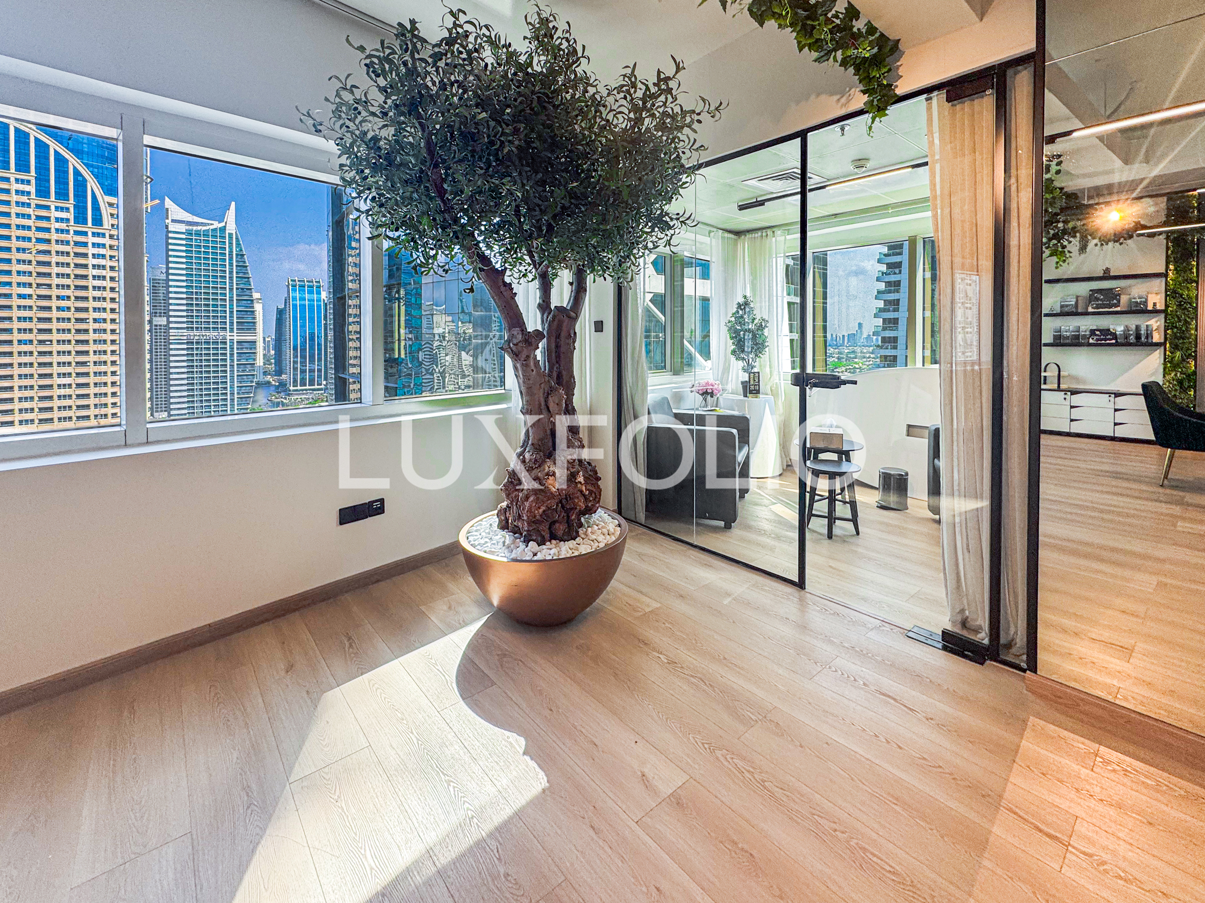 apartment card