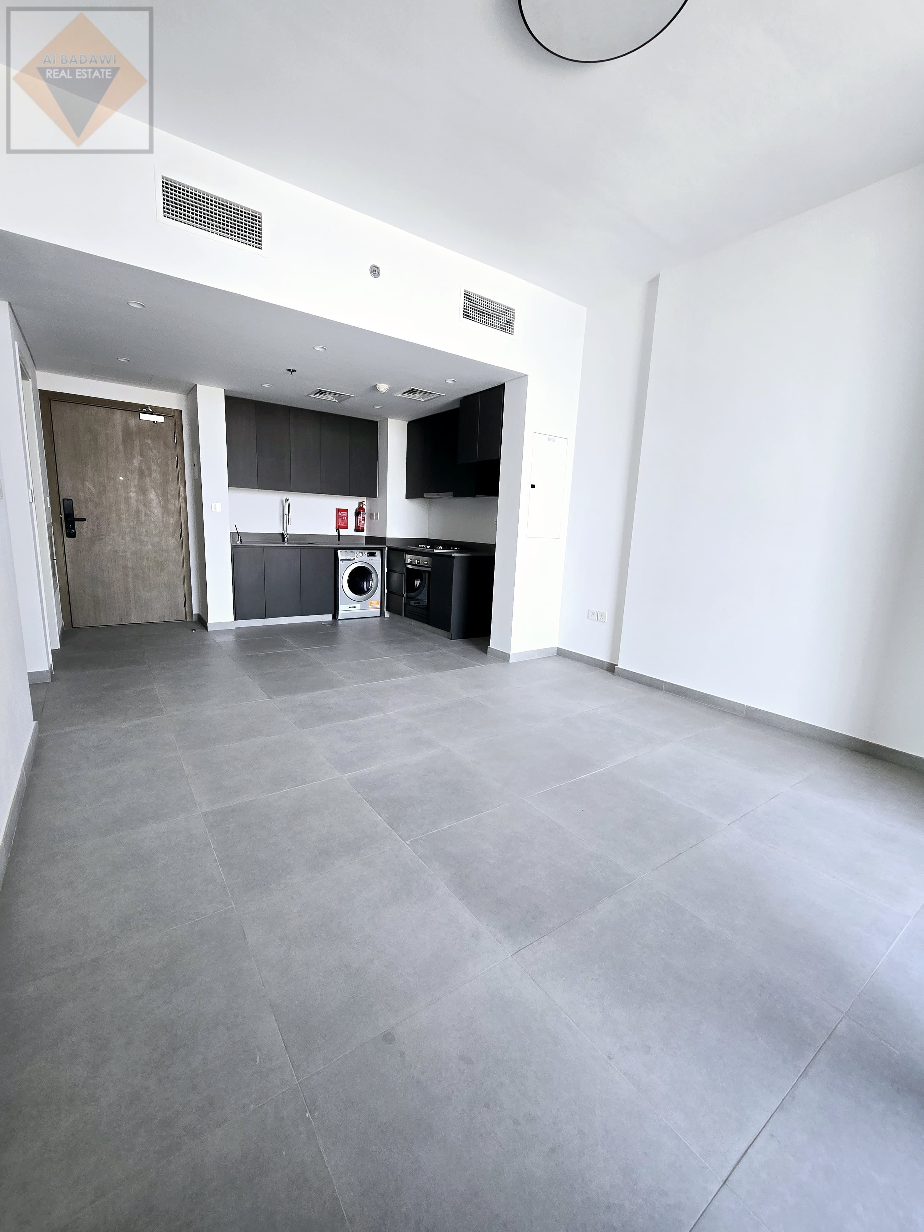 Spacious 2 BHK with 3 Bathrooms and Expansive Balcony