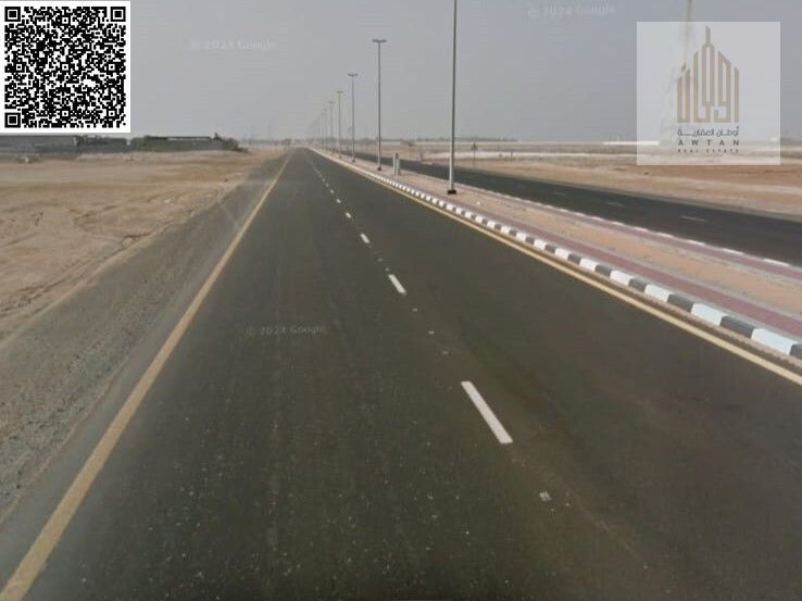 Own a commercial land in an excellent location for investment in installments