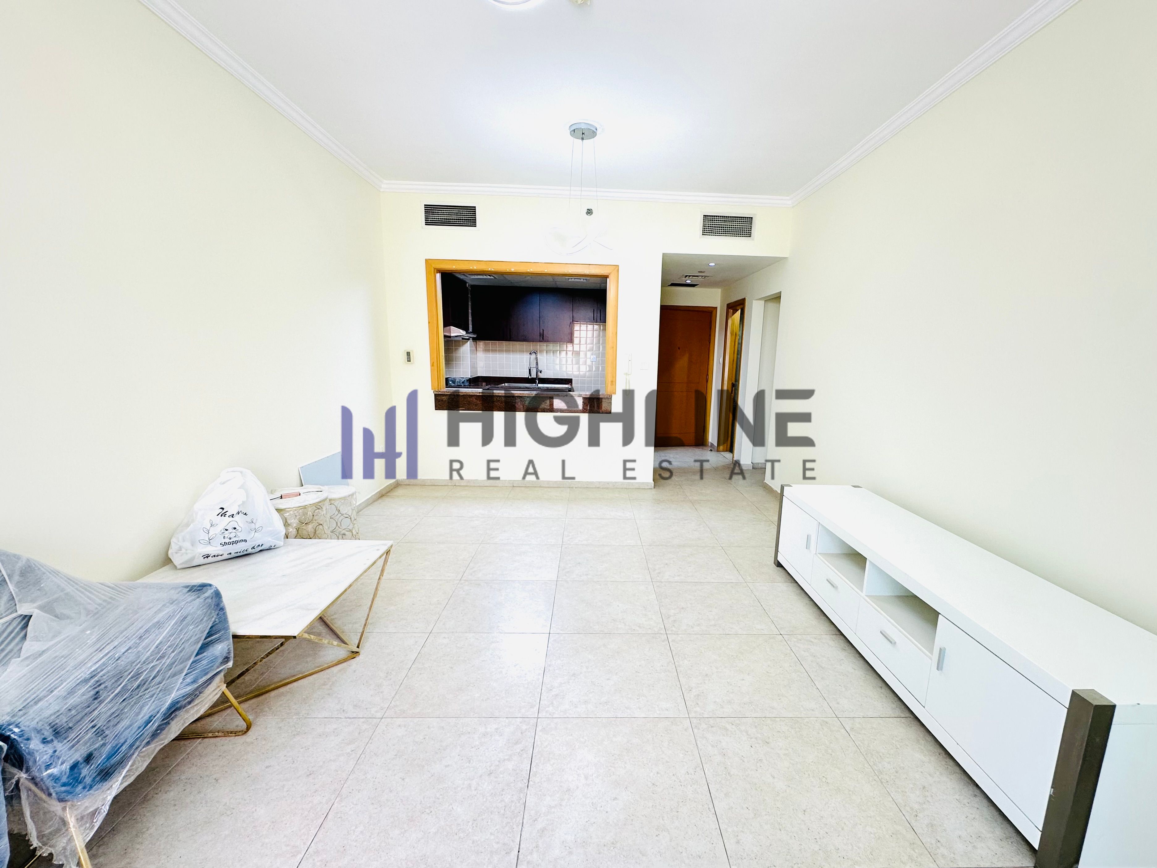 apartment card