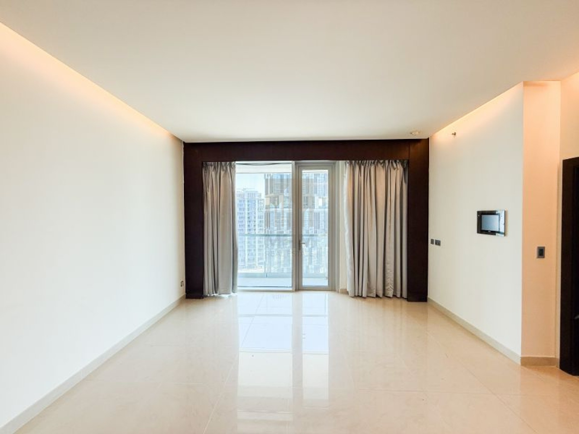 apartment card