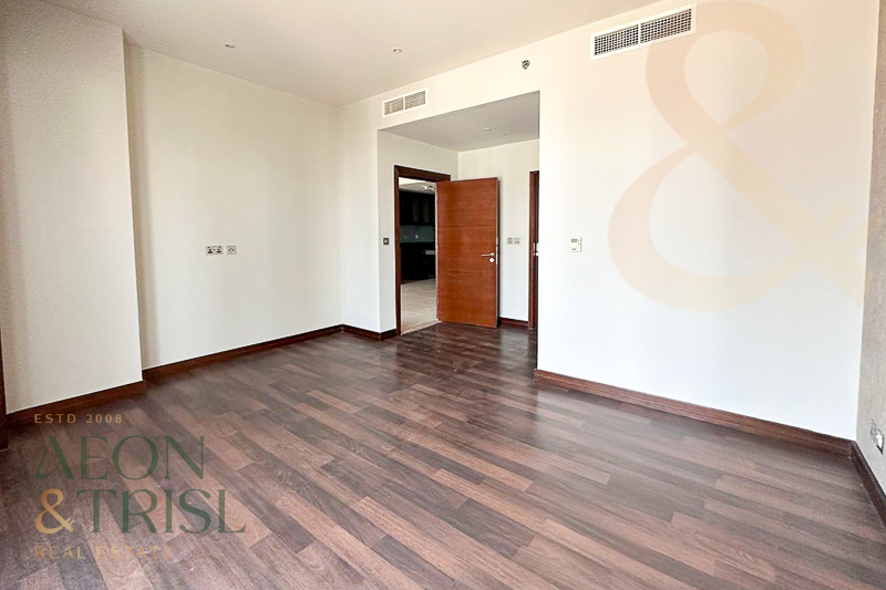 apartment card