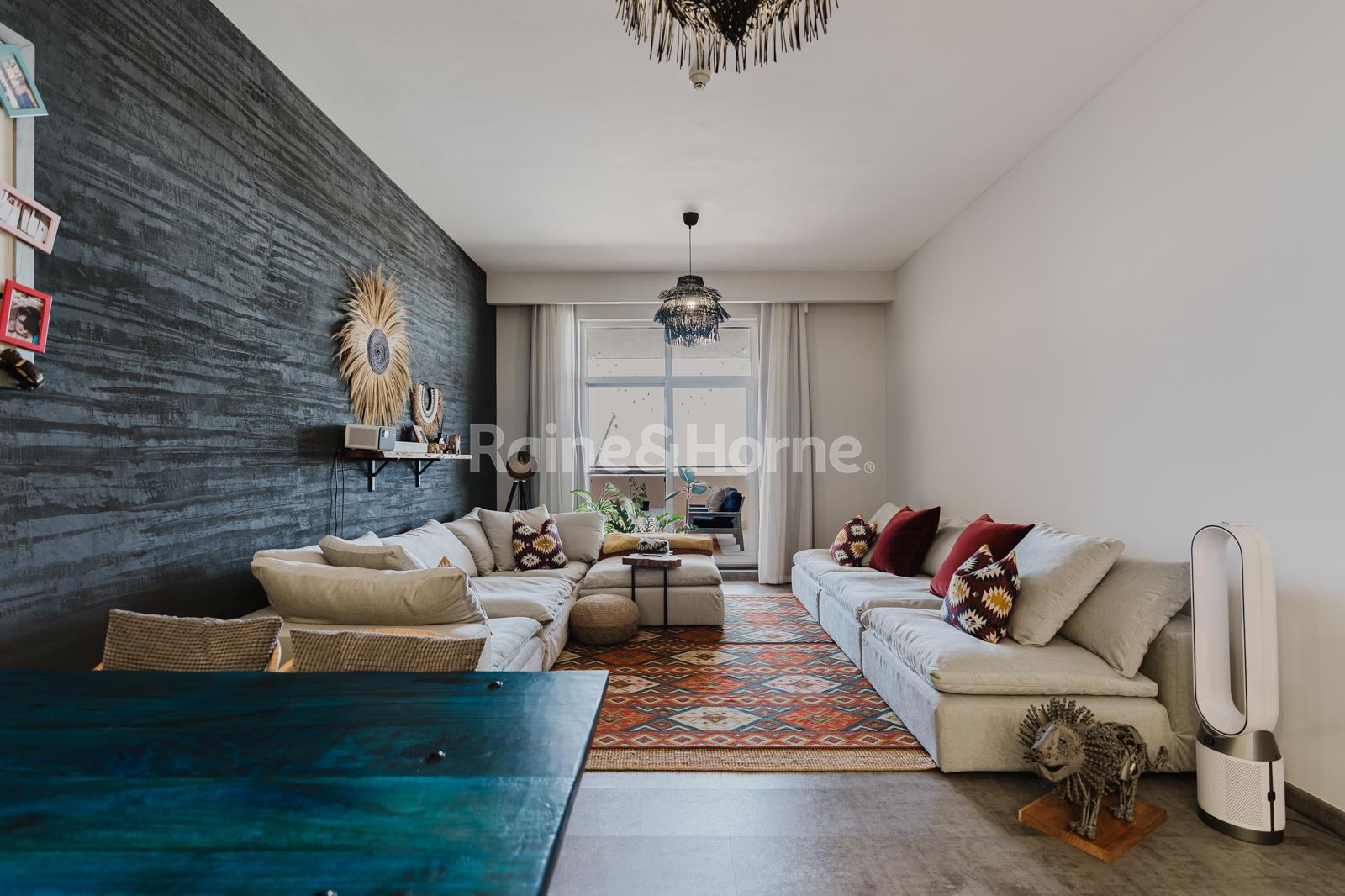 apartment card