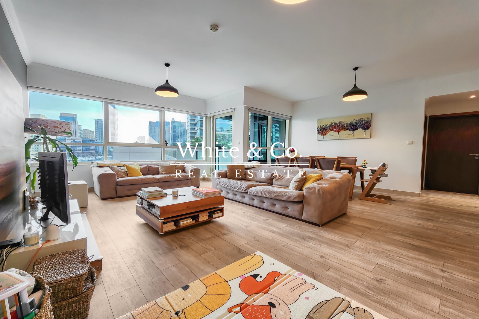 apartment card