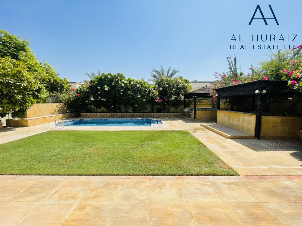 Jumeirah park villa for rent I With Pool I Vacant