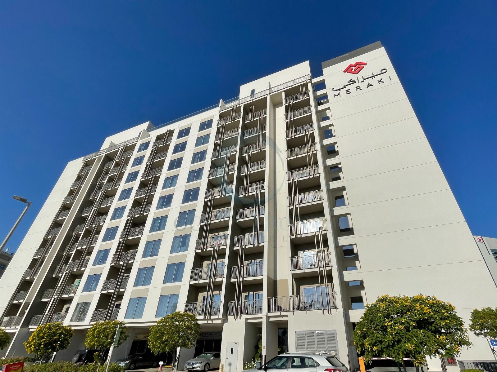 Luxuriously Furnished I Ready to move in