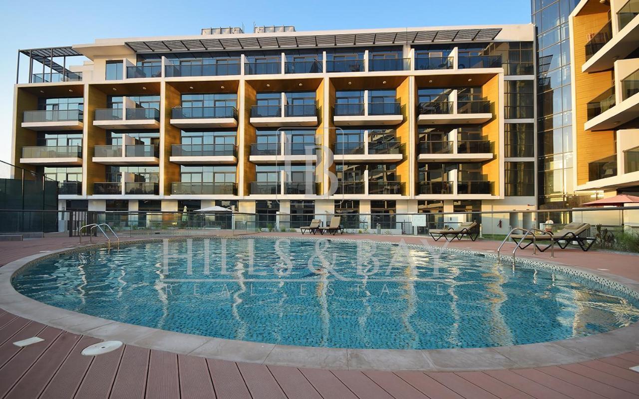 apartment card