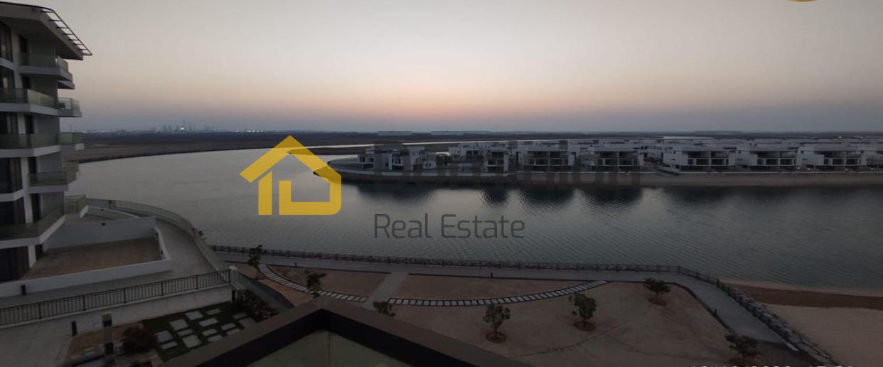 Sea View Luxury Apt | Exclusive Facilities | Strategically Location
