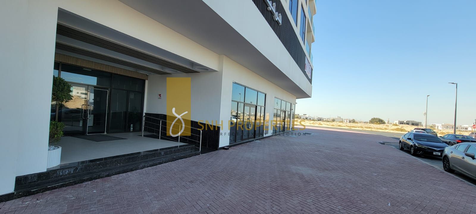 Main Road |Shell & core | Parking Available
