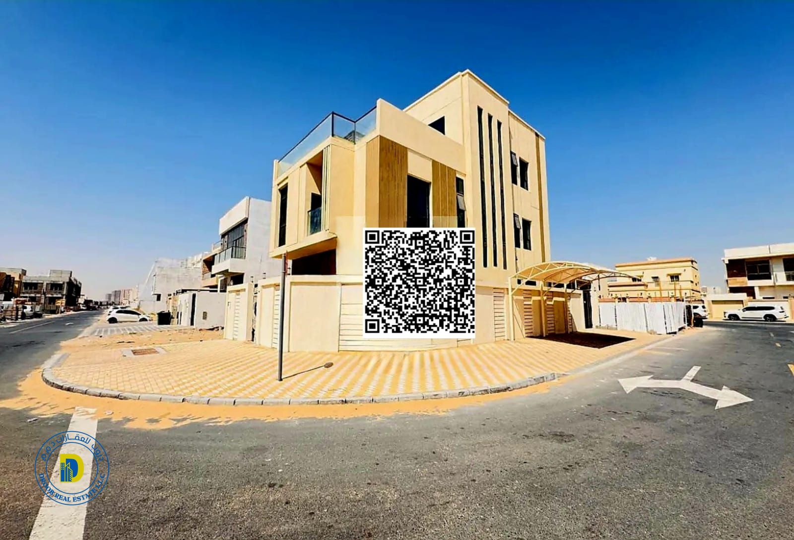For sale in Al Zahia area, Ajman, a 7-room corner villa with a roof, super deluxe personal finishing, bank financing, freehold for all nationalities