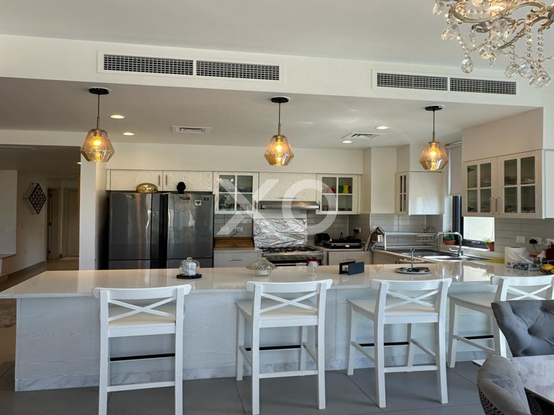Upgraded | Furnished Unfurnished | Row