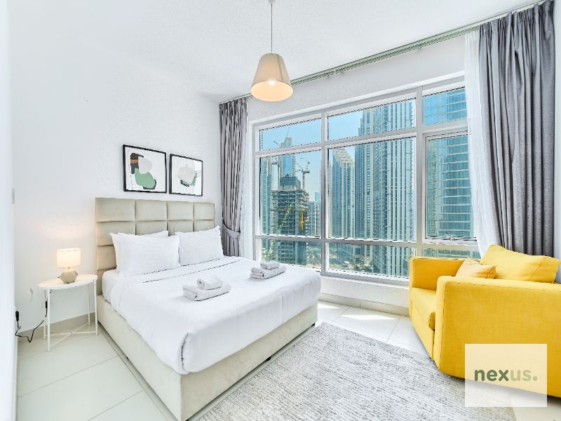 Elegant 2BR in Lofts West with Iconic Views | Downtown Dubai