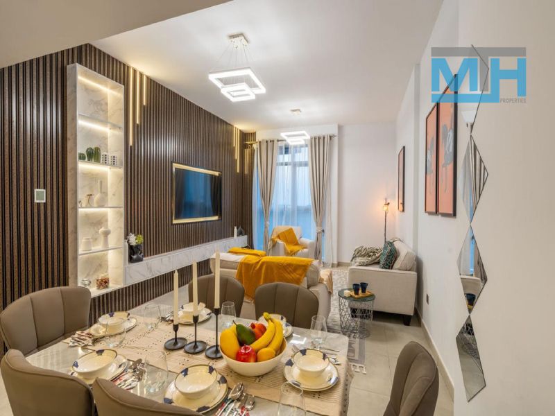 apartment card