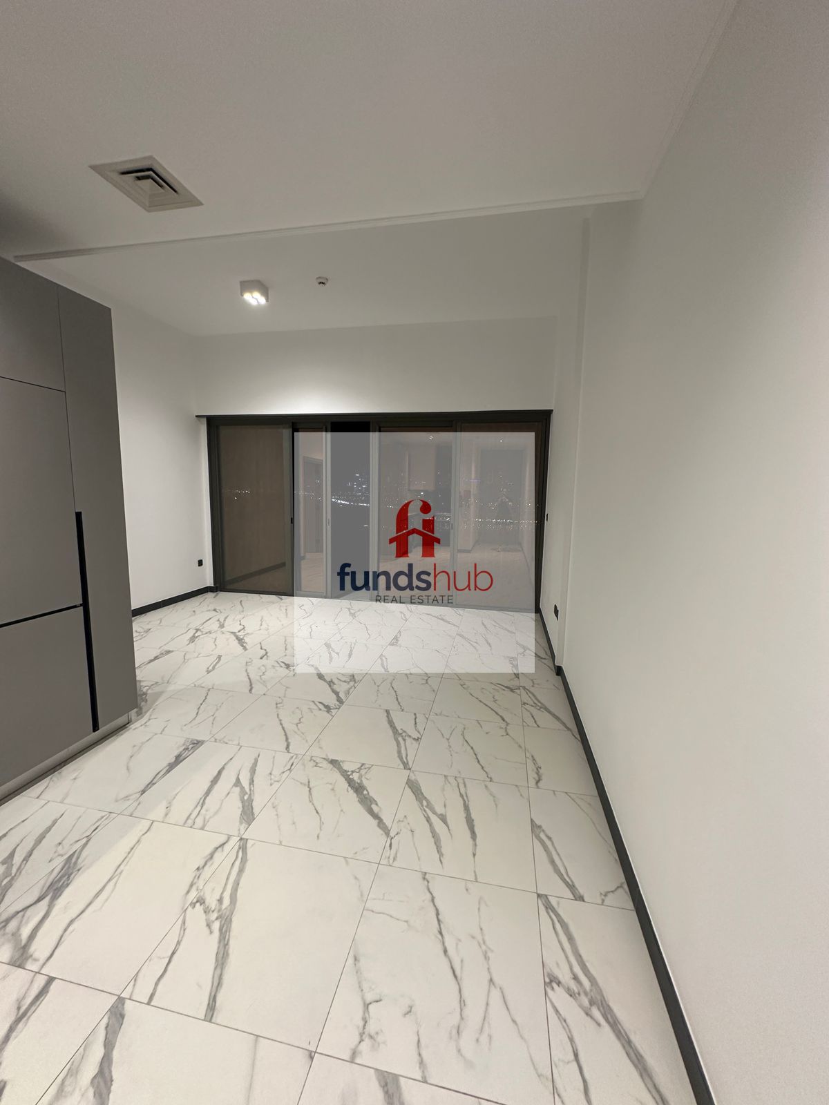 Brand New Apartment !! Contemporary Design !! Urban Lifestyle