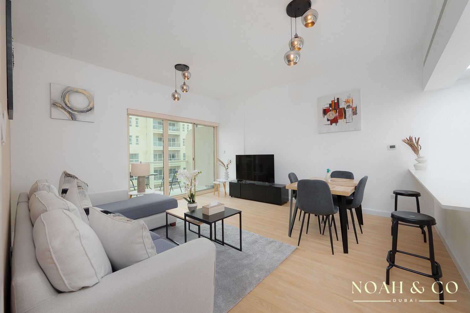 apartment card