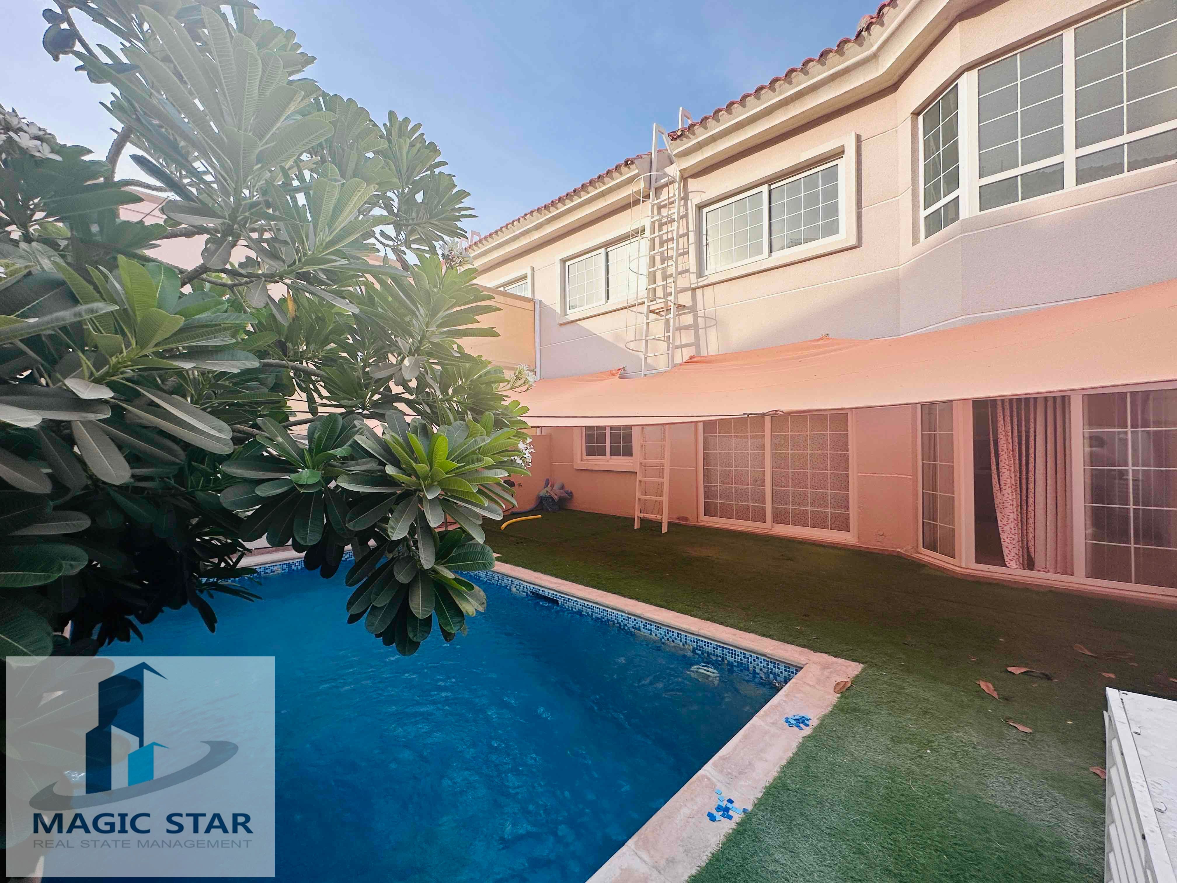 Great 4 Bedroom villa l Private pool l Private entrance l Back yard