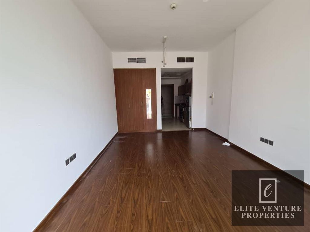 apartment card