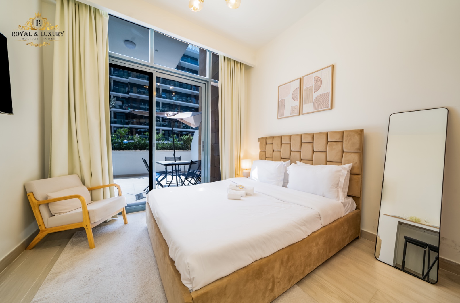 Upgraded Modern Studio - All Bills Inclusive